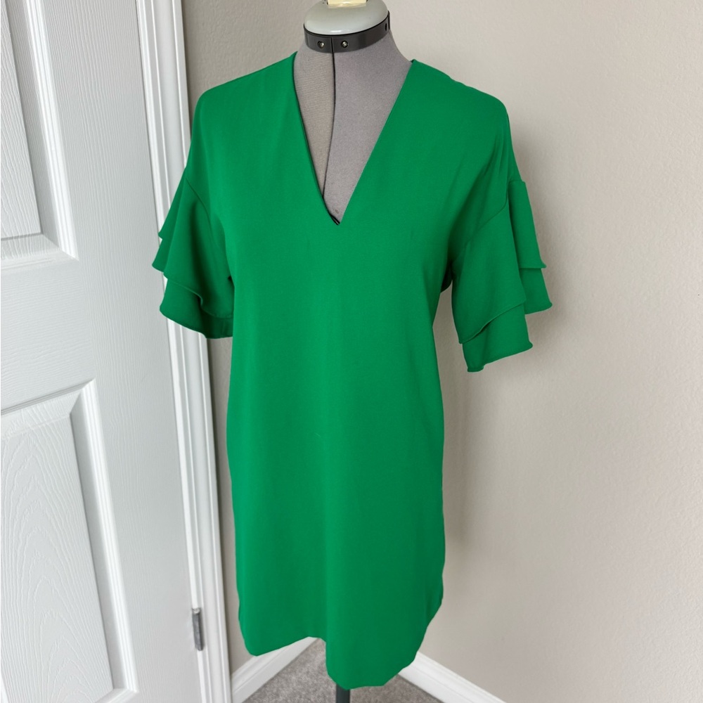 Green V-Neck Dress with Ruffle Sleeves